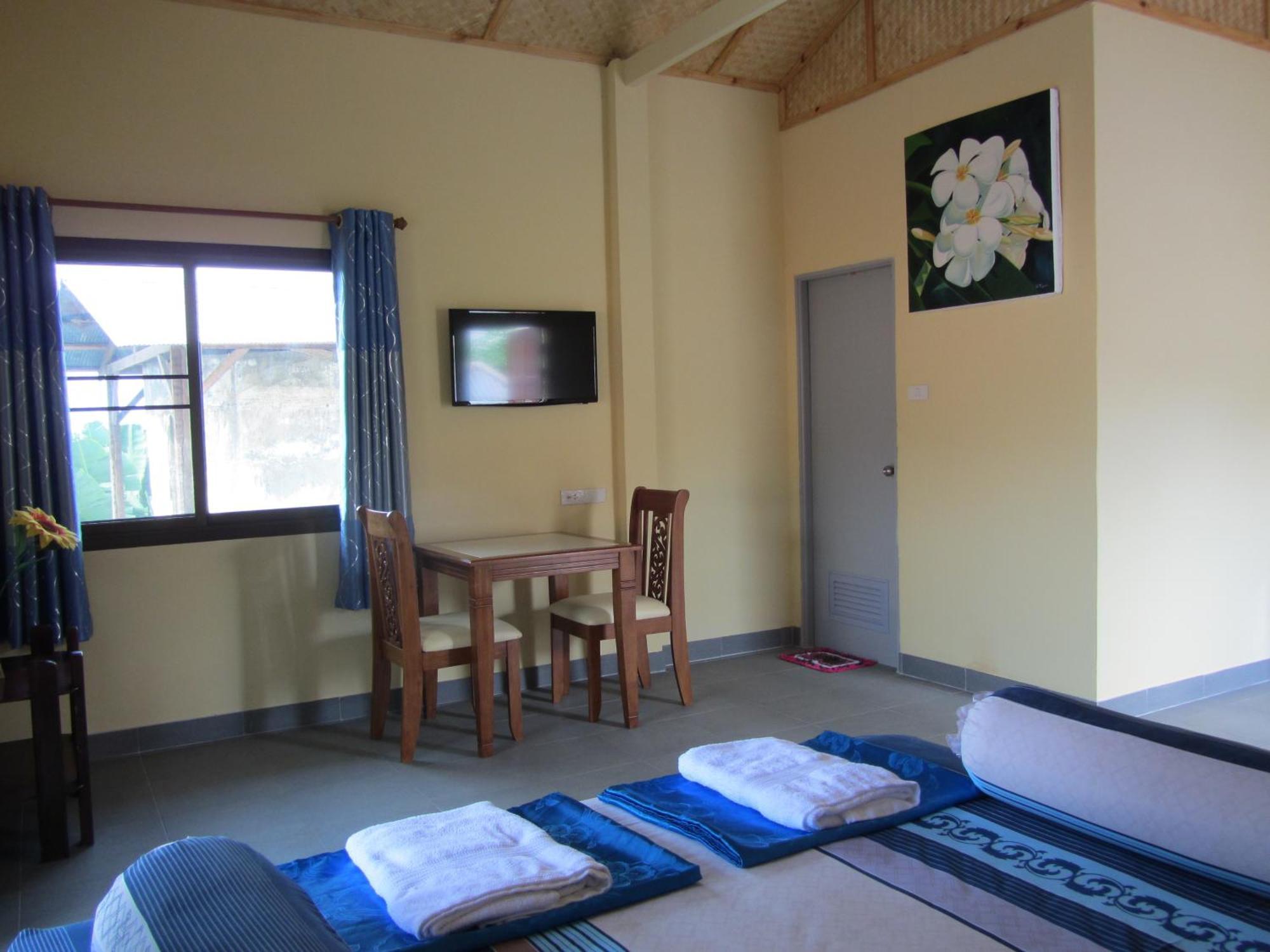 Flower Paradise Bungalows & Swiss Restaurant Roestiland Lamai Beach  Værelse billede