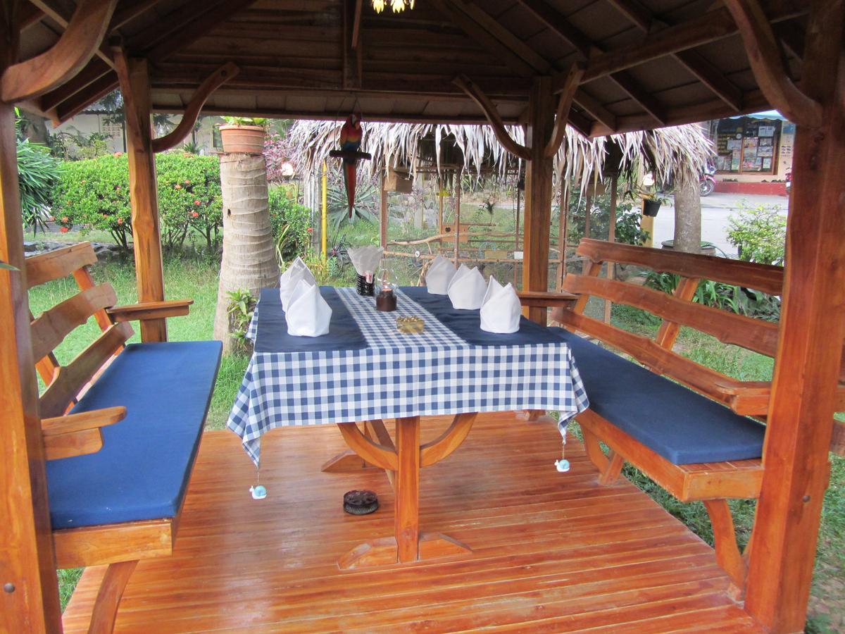 Flower Paradise Bungalows & Swiss Restaurant Roestiland Lamai Beach  Eksteriør billede
